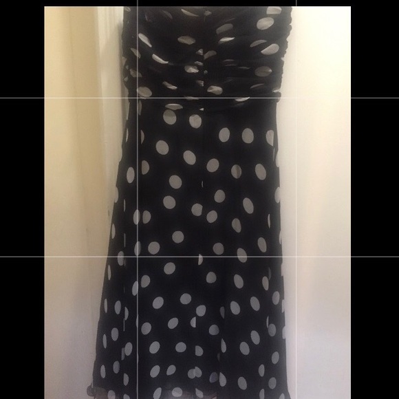 Black and White Silk dress. Size 14. Chelsea Nites - Picture 2 of 4